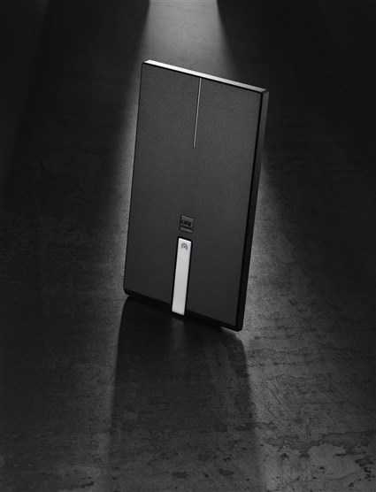 One For All SV9425 Antenne intérieure TV amplifiée avec filtres 4G/5G pour réception 4K Ultra HD (DVB-T/T2) - Design moderne, murale ou sur pied