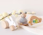 KioKids Set de Jouets en Bois pour Bébé - Pigeon Mobile, Lapin à Roues et Ours à Bascule avec Sonnette - 3 Pièces Naturelles Multicolores dès la Naissance