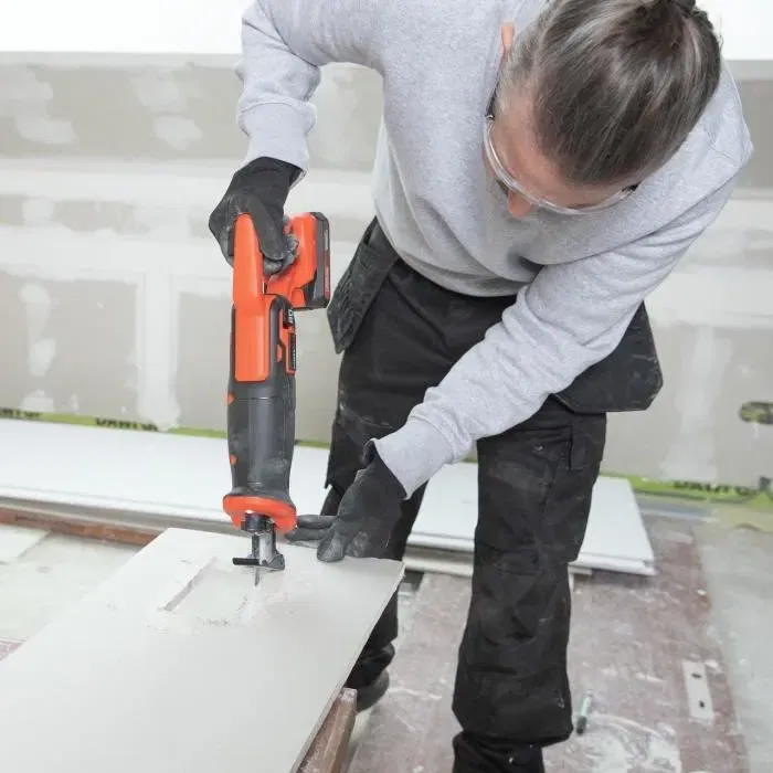 Dual Power DUAL POWER Pack 4 outils sans fil 20 V : Perceuse-visseuse, scie sauteuse, scie sabre, scie circulaire, 2 batteries (2.0 Ah et 4.0 Ah) et chargeur Dual Power DUAL POWER Pack 4 outils sans fil 20 V : Perceuse-visseuse, scie sauteuse, scie sabre, scie circulaire, 2 batteries (2.0 Ah et 4.0 Ah) et chargeur