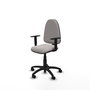 Chaise de bureau Aýna avec mécanisme de contact permanent de base, revêtue de simili cuir blanc. Équipée d'une base en polyamide noir, d'accoudoirs 1D et de roulettes en nylon de 50 mm