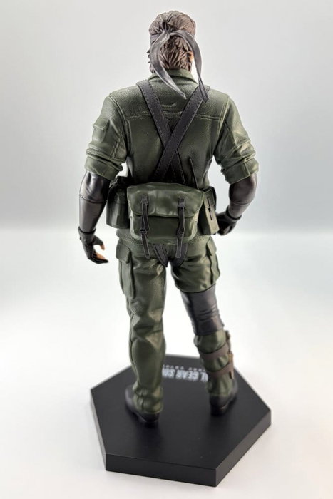 Konami Amusement Metal Gear Solid Delta : figurine Naked Snake en PVC