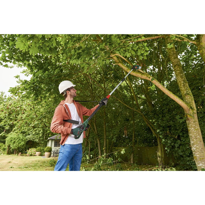 Bosch UniversalChainPole 18 - Élagueuse sur perche sans fil avec batterie 18V-2,5Ah Bosch UniversalChainPole 18 - Élagueuse sur perche sans fil avec batterie 18V-2,5Ah