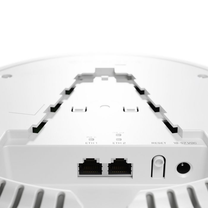 MikroTik cAP ax Point d'accès sans fil Wi-Fi 6 (802.11ax) dual-band 2.4 GHz et 5 GHz, CPU Quad core 1.8 GHz, 1 Go RAM, 2 ports LAN Gigabit avec PoE-out, montage plafond