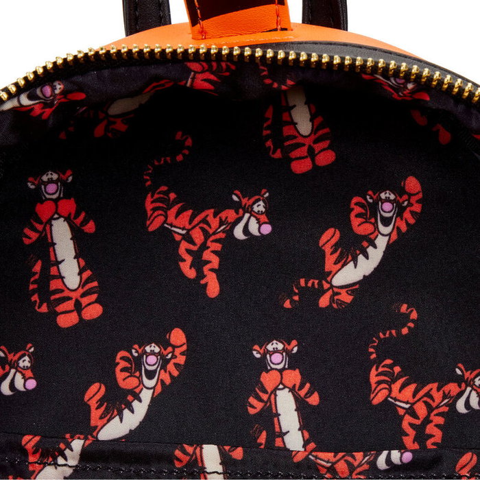 LOUNGEFLY Sac à dos Tigger Winnie the Pooh Disney 25cm LOUNGEFLY Sac à dos Tigger Winnie the Pooh Disney 25cm