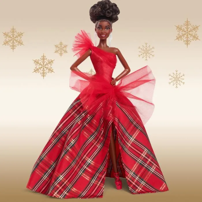 Barbie Poupée HRM62 Joyeux Noël Brune avec Robe Rouge à Carreaux, Pour Enfants dès 3 ans