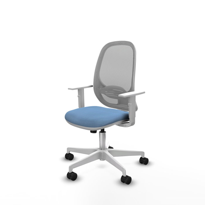 Chaise Cilanco Synchro 3 positions tissu Bleu ciel Maille Gris Structure polyamide blanc Accoudoirs blancs Sans appui-tête Roulettes 65mm nylon