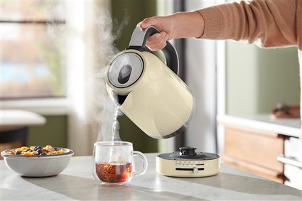 KitchenAid Hervoir 5KEK1701 EAC Bouilloire avec Calendrier Précis et Température Variable, Grande Capacité, 7 Positions de 50°C à 100°C