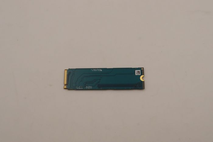 Lenovo SSD M.2 PCIe NVMe 1TB, Gen4x4, interface M.2-2280, haute vitesse de transfert et grande capacité pour PC portable et bureau
