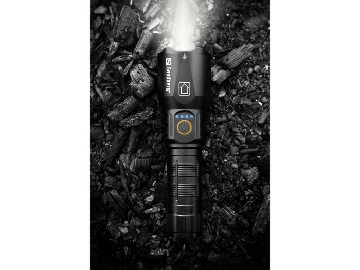 Sandberg Survivor Torch Powerbank 5000 - Lampe torche et batterie portable robuste, chargeur USB, résistante aux chocs