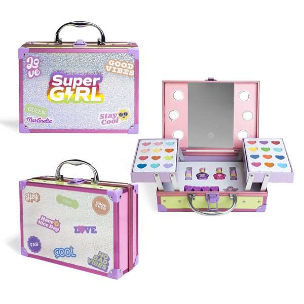 Martinelia Coffret de Maquillage Enfant Supergirl avec Miroir LED - 25x19x9 cm, Inclut Fards à Paupières, Vernis à Ongles, Brillants à Lèvres et Séparateur de Doigts