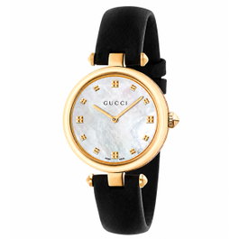 Gucci YA141404 avec boîtier doré et bracelet en cuir noir