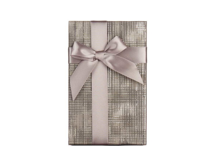 Pincello Lot de 3 boîtes en carton rectangulaires anthracite à rayures avec ruban 23x10x16 cm (Set de 12) Pincello Lot de 3 boîtes en carton rectangulaires anthracite à rayures avec ruban 23x10x16 cm (Set de 12)