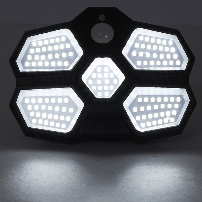 Je cherche une Idee Lampe solaire avec détecteur de mouvement et 124 LED Je cherche une Idee Lampe solaire avec détecteur de mouvement et 124 LED