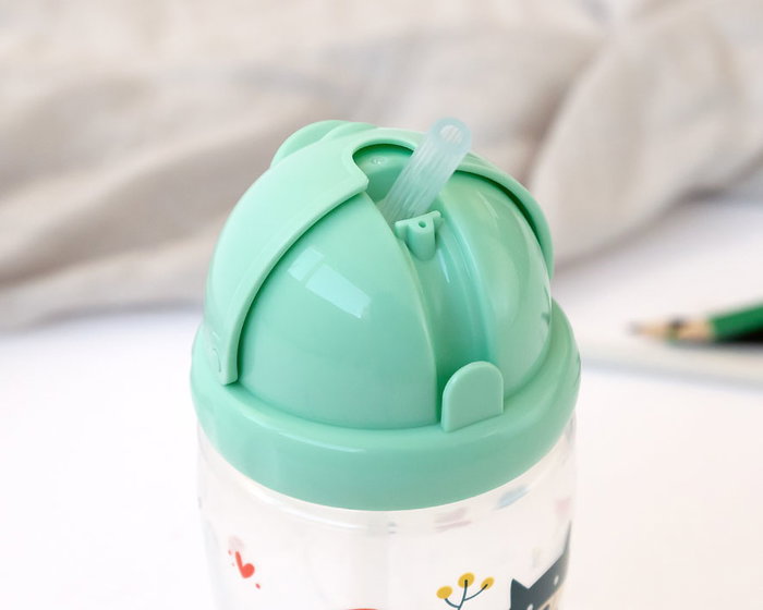 KioKids - Biberon d'apprentissage avec paille en silicone, 350 ml, vert, sans BPA, pour bébés de +6 mois, collection Vuelta al cole