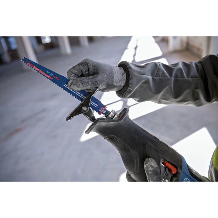Bosch GSA 18V-28 Scie sabre sans fil solo Bosch GSA 18V-28 Scie sabre sans fil solo