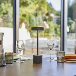 Lumisky - ROBY - Lampe de table LED sans fil à intensité variable et détection tactile, design aluminium gris foncé, autonomie jusqu'à 50h