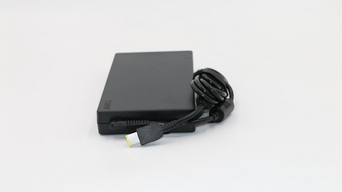 Lenovo 00HM626 Adaptateur secteur 230 W Noir