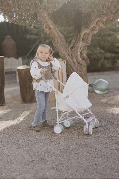 Muñecas Arias Silla paseo Universe - Poussette - Dimensions : 34 x 61 x 73 cm (hauteur guidon : 73 cm) - À partir de 3 ans - Montage nécessaire - Langue produit : espagnol Muñecas Arias Silla paseo Universe - Poussette - Dimensions : 34 x 61 x 73 cm (hauteur guidon : 73 cm) - À partir de 3 ans - Montage nécessaire - Langue produit : espagnol
