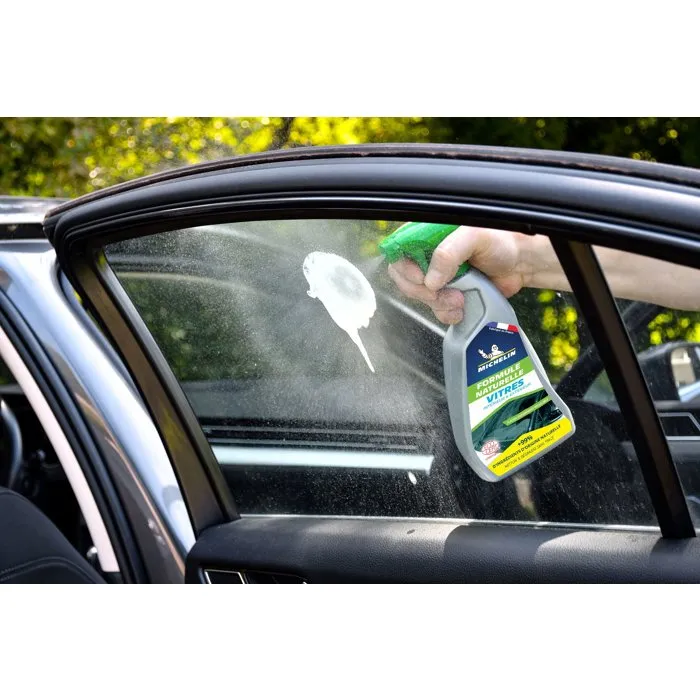 MICHELIN Nettoyant vitres 500 ml - Nettoie et dégraisse surfaces vitrées du véhicule