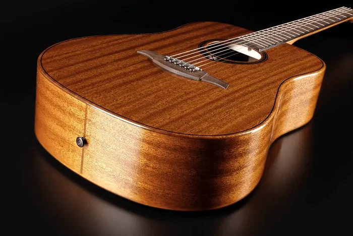 LAG Guitare Acoustique Tramontane 98 Dreadnought Caoba Folk