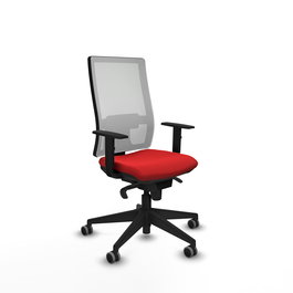 Chaise de bureau Horna avec mécanisme Sincro, revêtue de similicuir rouge et de maille blanche. Équipée d'un soutien lombaire 1D, d'accoudoirs 1D et de roulettes de 65 mm pour parquet
