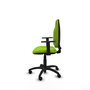 Chaise de bureau Algarra avec mécanisme de contact permanent de base, rembourrée en simili cuir couleur pistache. Équipée d'une base en polyamide noir, d'accoudoirs 1D et de roulettes en nylon de 50 mm.