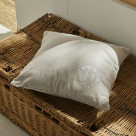 Today Coussin Charme Chambray avec petite broderie Berenice 40 x 40 cm