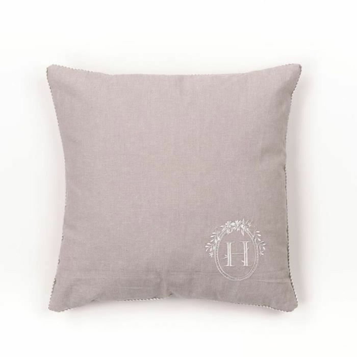 Today Coussin Charme Chambray avec petite broderie Berenice 40 x 40 cm Today Coussin Charme Chambray avec petite broderie Berenice 40 x 40 cm