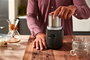 Kitchenaid 5KBGR111BM Moulin à café portable et sans fil avec batterie rechargeable, capacité 113 g (environ 12 tasses), noir mat
