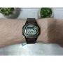 Casio W-220HF Montre Mixte Digitale Quartz avec Affichage LED, Vert, Chronomètre, Double Fuseau, Alarme et Étanchéité 5 Bars