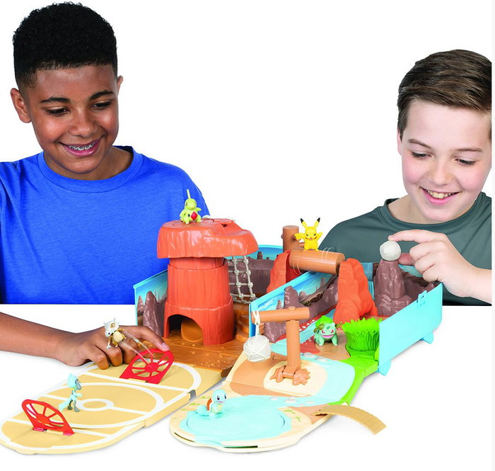 Jazwares Playset Pokémon Désert Transformable avec Figurine, Zone de Bataille et Mochila