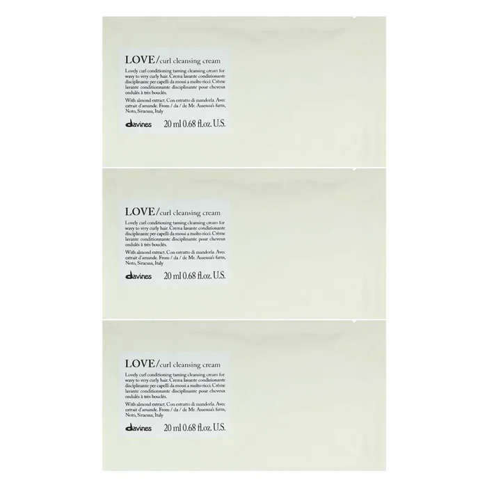 Davines Love Shampooing Lot de 12 flacons de 20 ml Davines Love Shampooing Lot de 12 flacons de 20 ml