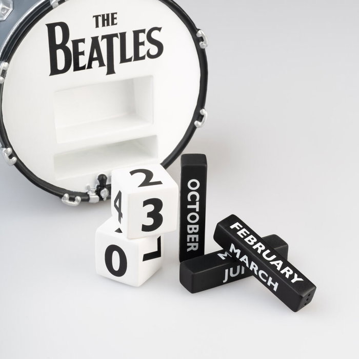 ERIK Calendrier Perpétuel 3D The Beatles – Décor mural en bois sculpté (Dimensions 160 x 160 x 106 mm) ERIK Calendrier Perpétuel 3D The Beatles – Décor mural en bois sculpté (Dimensions 160 x 160 x 106 mm)