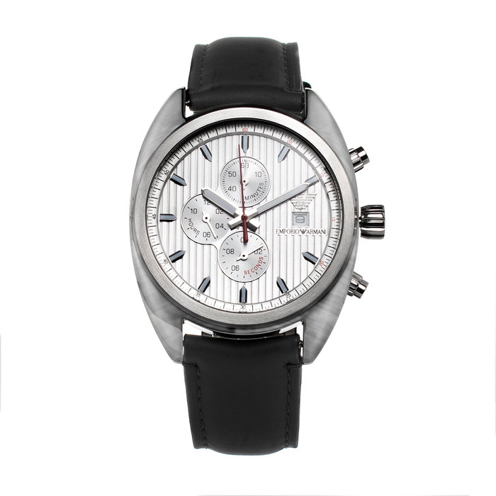 Armani AR5911 avec bracelet en cuir noir et boîtier argenté Armani AR5911 avec bracelet en cuir noir et boîtier argenté