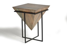 Giner y Colomer Table d'angle en bois de manguier et métal - Style industriel et rustique - 50x50x63 cm - Couleur naturel et noir