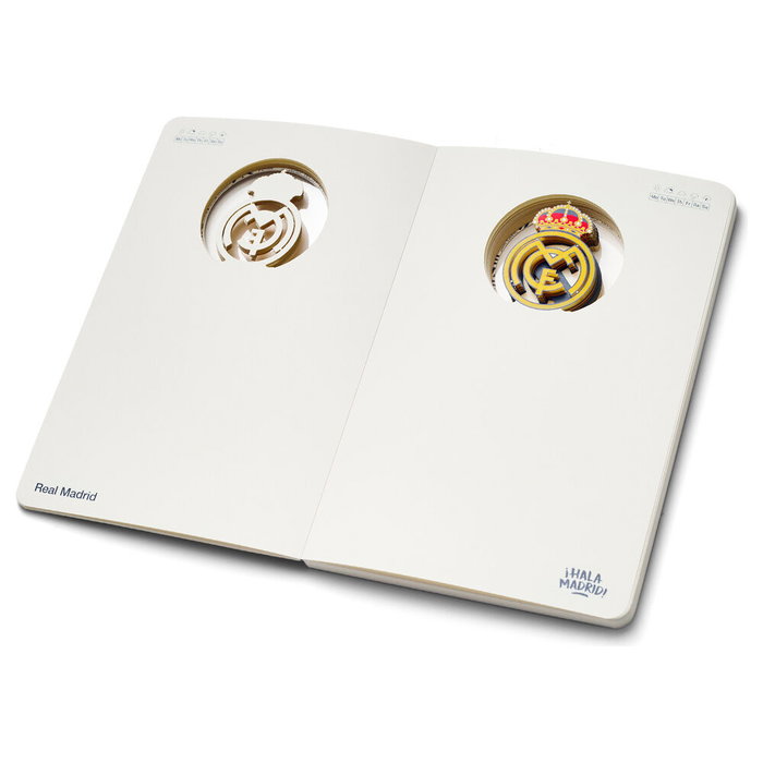 MOCILAB - Cahier A5 Real Madrid avec blason en 3D - Reliure textile - 120 pages non lignées - Couleur bleu - Article officiel