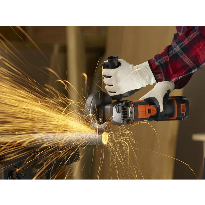 Black+Decker Meuleuse Angulaire Sans Fil BCG720M1-QW 0717691 – Batterie Li-ion 18V 4Ah – Disque 125mm – Autonomie 5h