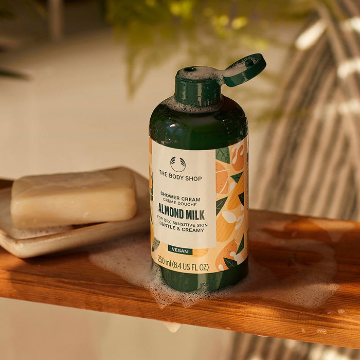 The Body Shop Crème Douche Lait D'amande 250 ml Vegan Hydratante
