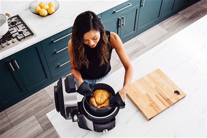 Ninja OL750EU Olla Électrique Multifonction 14-en.1 SmartLid Multi Cooker Foodi Max 7,5 Litres - Cocción a Presión, Freidora de Aire, Combi-Steam
