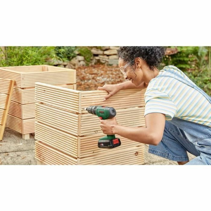Bosch EasyImpact 18V-40 Perceuse visseuse à percussion avec batterie 2,0 Ah et chargeur