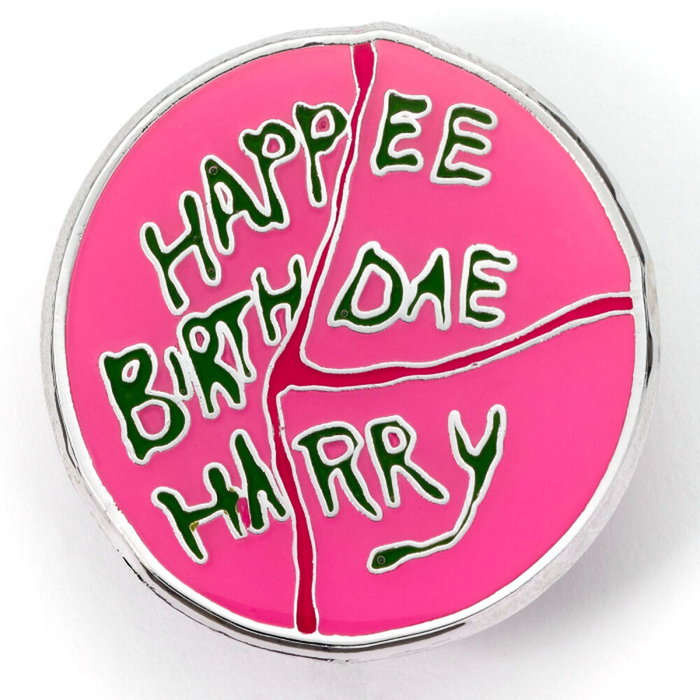 Harry Potter Figurine Pin Happee Birthday Cake Harry Potter en Alliage de Zinc (93% Zinc, 3% Cuivre, 4% Aluminium)