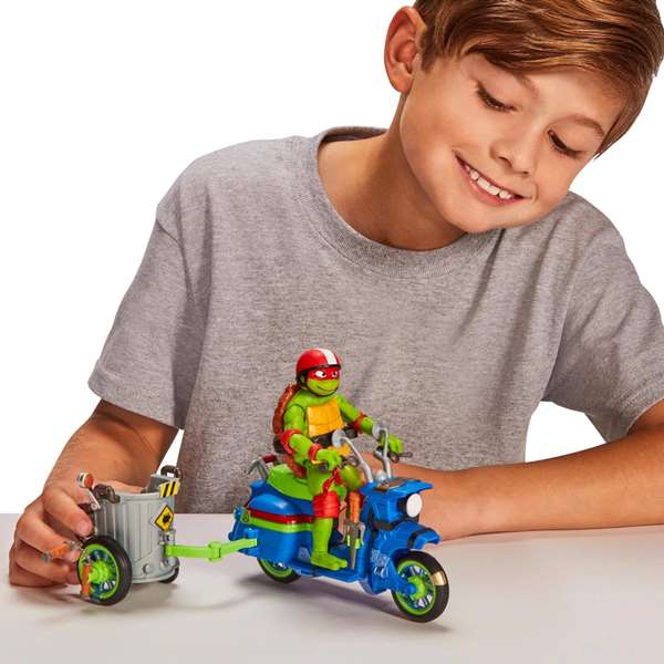 Famosa - Figurine Tortues Ninja avec Véhicule (Moto Sidecar ou Moto de Bataille) 33x19 cm - Modèles assortis - Plastique - Turtle Power