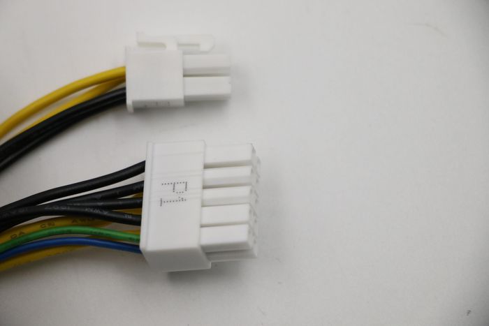 Lenovo Unité d'alimentation TFX 180W ES7 Lenovo Unité d'alimentation TFX 180W ES7