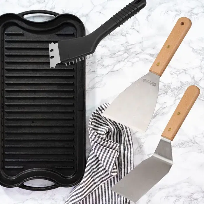 Fackelmann Professional Ensemble 3 Ustensiles pour Plancha : Racloir de Nettoyage, Spatule Coudée et Spatule Plate - Ustensiles Professionnels en Bois et Acier Inoxydable