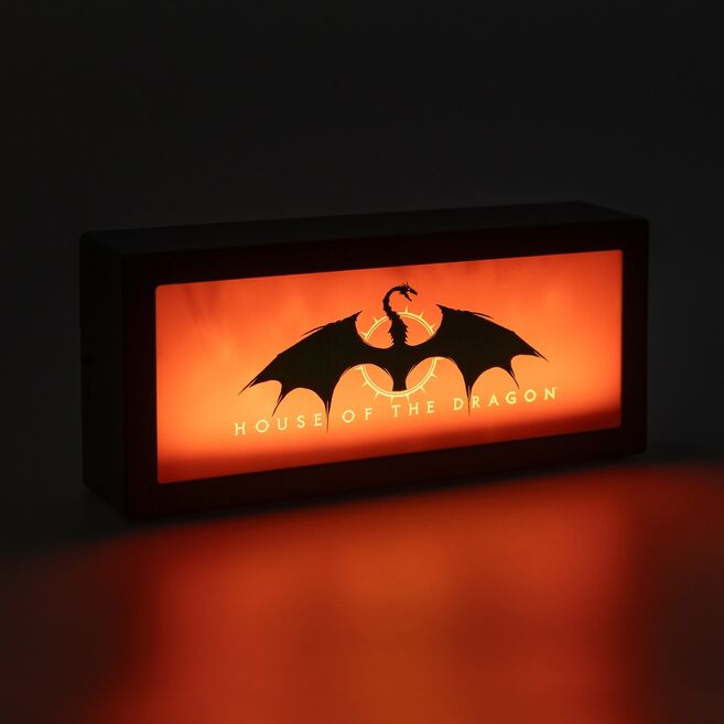 ERIK Lampe à Effet Flammes La Casa del Dragon - Décoration Game of Thrones - 32.5x14.5x7.5 cm - Éclairage Chaleureux à Mouvement - Alimentation USB-C ou 3xAAA