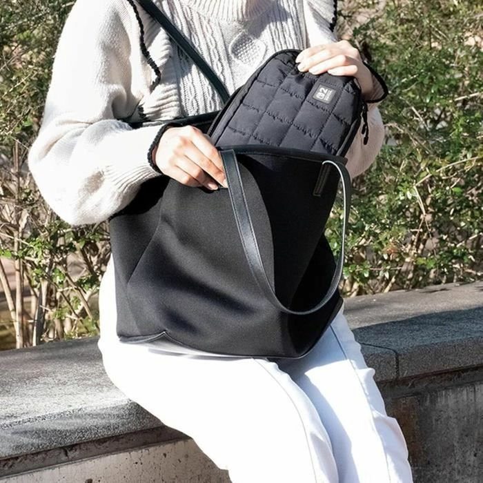 HORI Pochette de transport et protection rembourrée pour Nintendo Switch 2, Switch et OLED - Rangement accessoires et jeux - Noir HORI Pochette de transport et protection rembourrée pour Nintendo Switch 2, Switch et OLED - Rangement accessoires et jeux - Noir