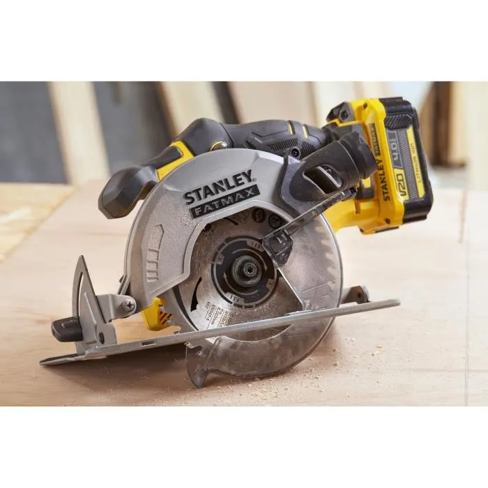 Stanley Fatmax Scie circulaire sans fil 18V 165mm - SFMCS500M1S-QW - Profondeur de coupe 54mm, batterie 4Ah et chargeur inclus