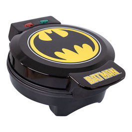 Uncanny Brands Gofrera Batman avec impression du logo sur la gaufre