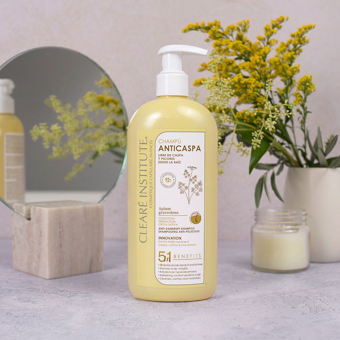 Clearé Institute Shampoing Antipelliculaire 400 ml Clearé Institute Shampoing Antipelliculaire 400 ml