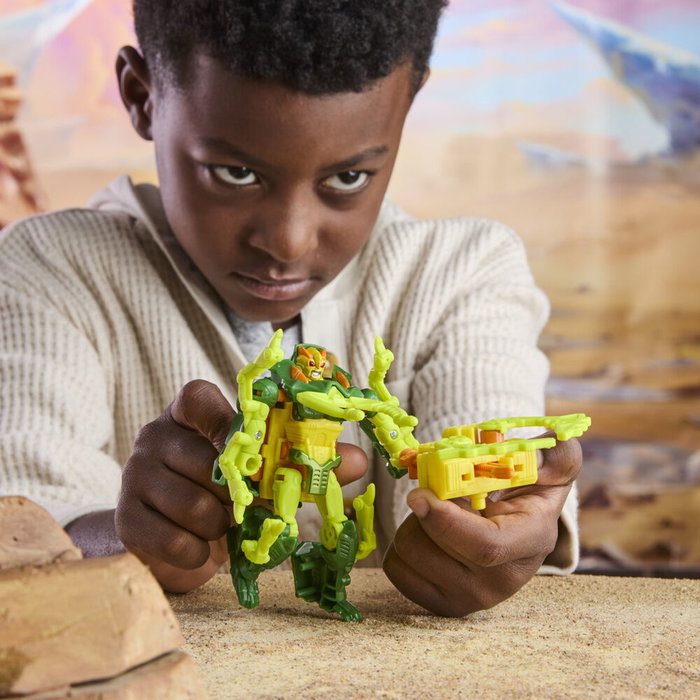 Hasbro Transformers Chop Shop Cyberworld - Figurine Jouet 10 cm Transformable Robot en Bête en 4 Étapes, avec Martiller Pour Enfants Dès 6 Ans